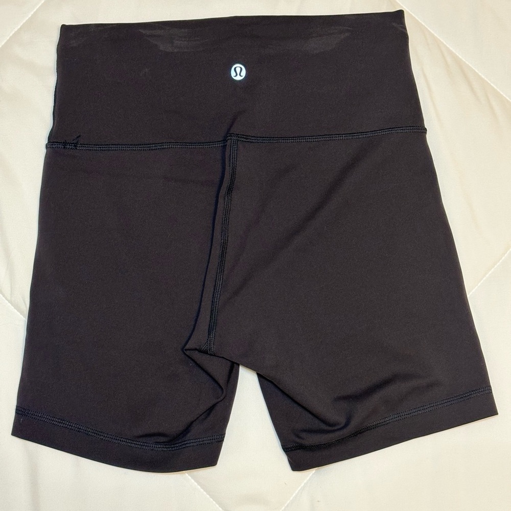 LULULEMON Wunder Train High-Rise Short 6”